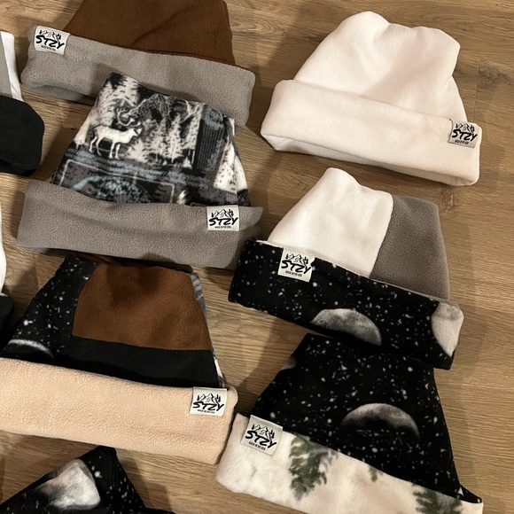 Custom Hand Sewn 4 Point Fleece Reversible Beanie - Picture 10 of 14